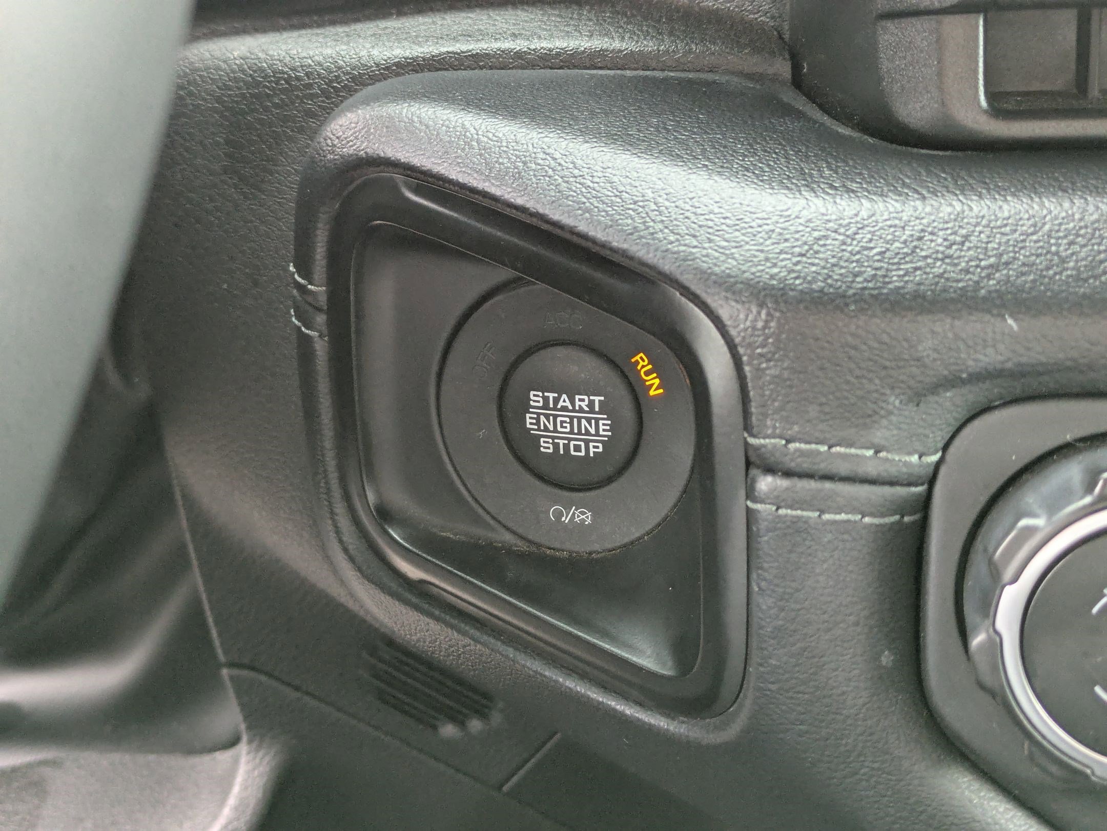 Used 2024 Jeep Wrangler Unlimited Rubicon w/ Convenience Group image 21