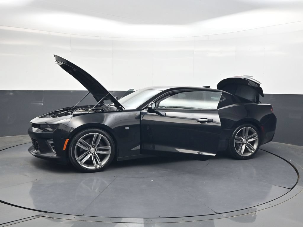 Used 2017 Chevrolet Camaro SS RWD image 40