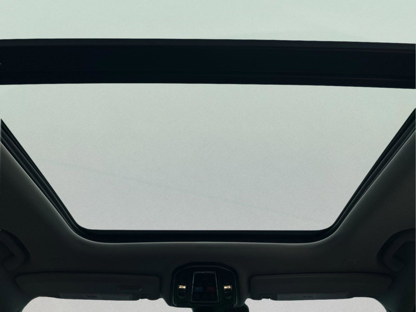 Certified 2023 Jeep Grand Cherokee Limited image 18