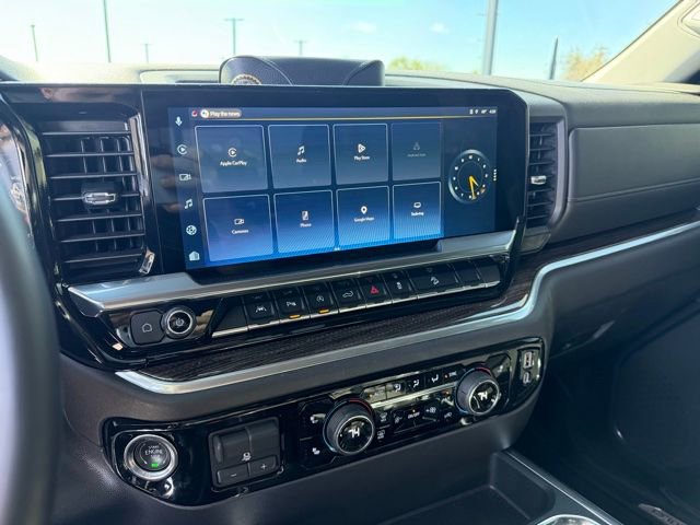 Used 2026 Chevrolet Silverado 1500 LT Trail Boss w/ LT Trail Boss Premium Package AWD/4WD image 17