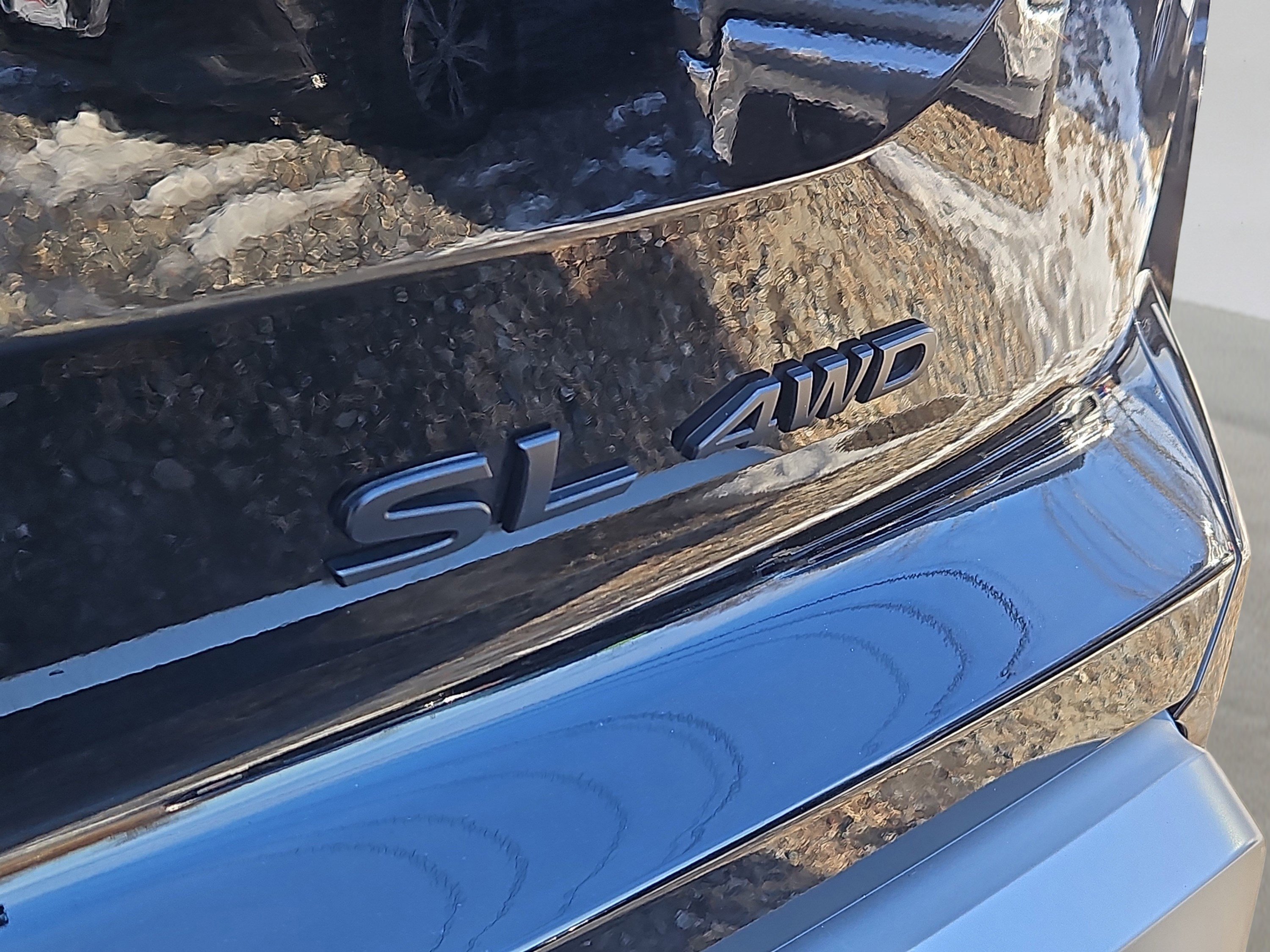 Used 2022 Nissan Pathfinder SL w/ SL Black Package image 5