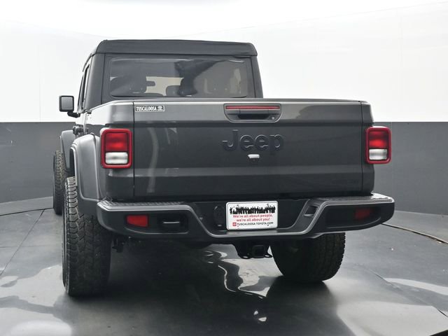 Used 2021 Jeep Gladiator Sport image 19