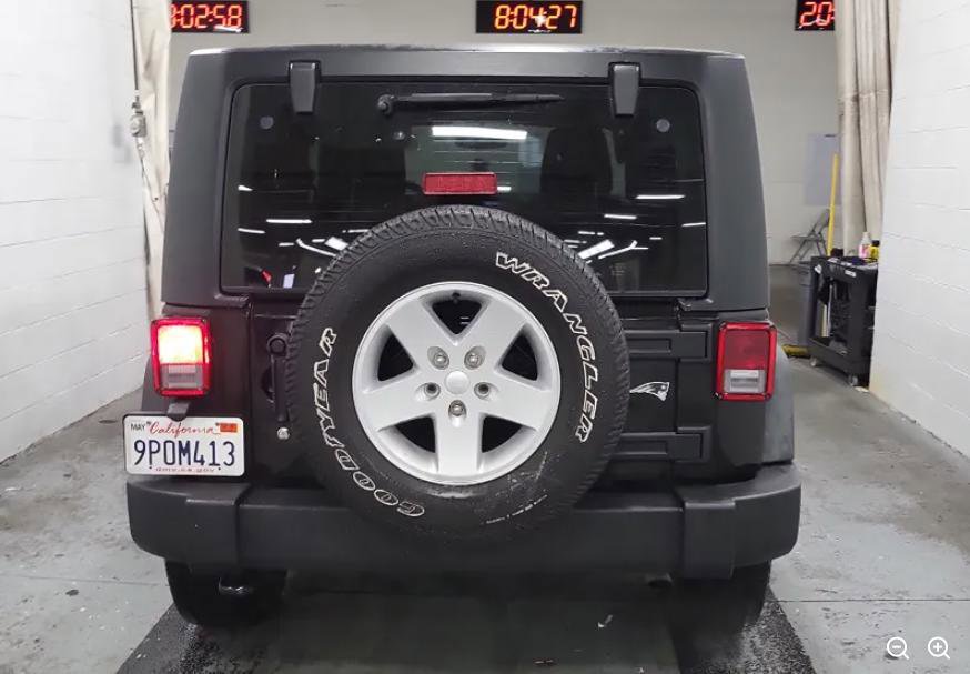 Used 2018 Jeep Wrangler Sport AWD/4WD image 3
