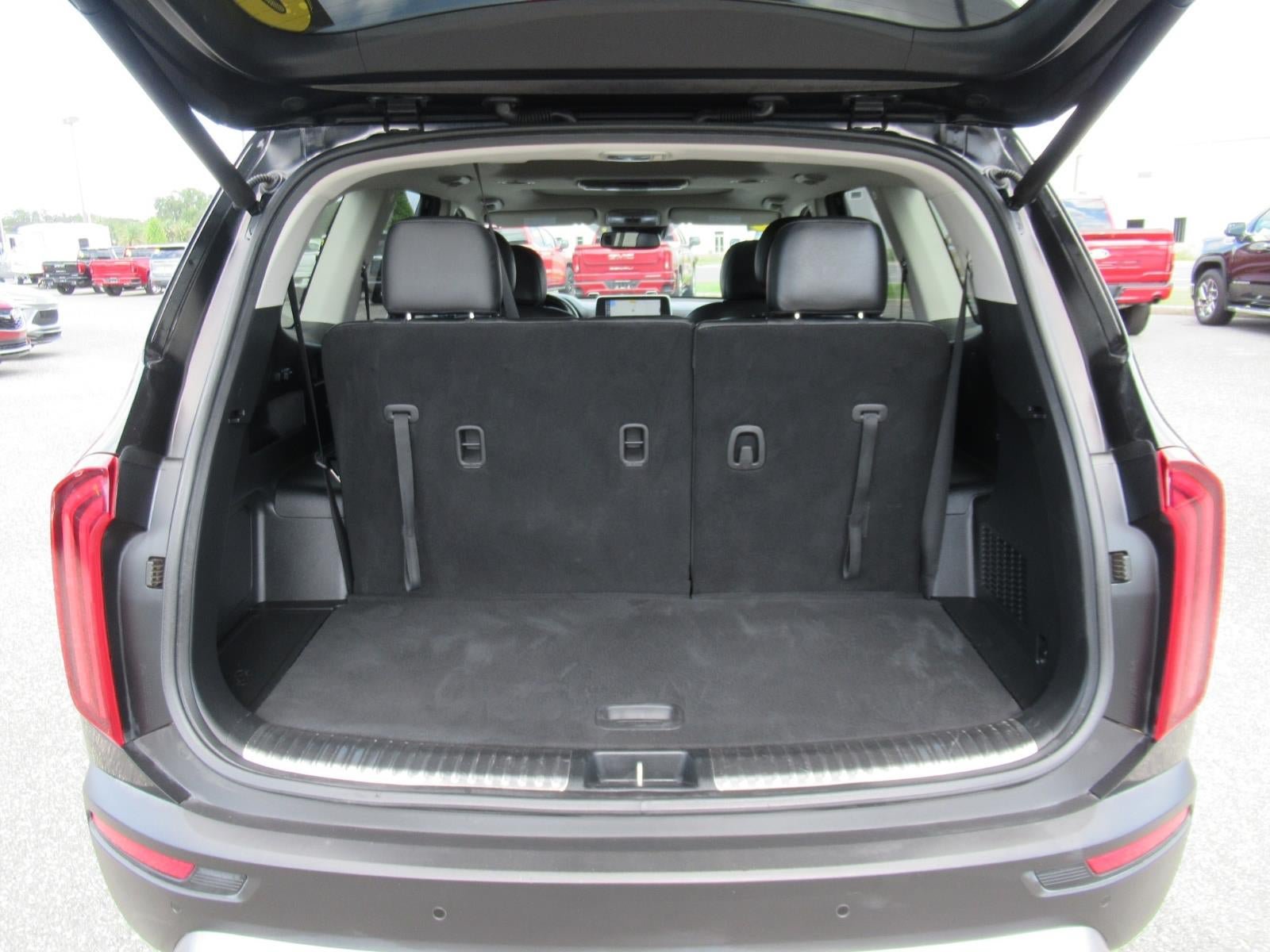 Used 2020 Kia Telluride SX w/ Towing Package FWD image 43