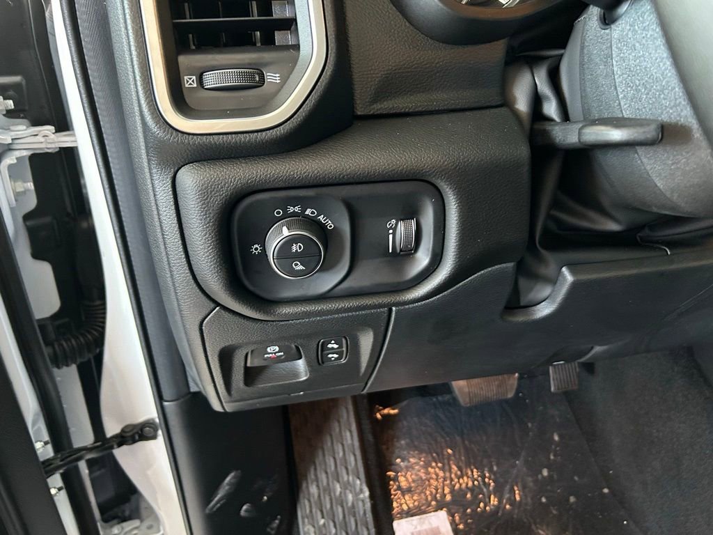Used 2025 RAM 1500 Big Horn image 34