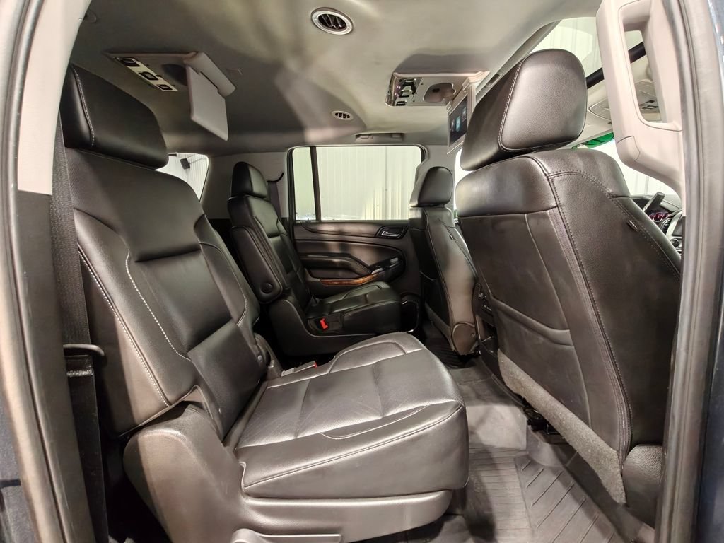 Used 2019 Chevrolet Suburban Premier RWD image 29