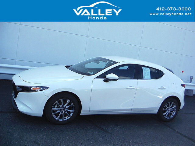 Used 2022 MAZDA MAZDA3 s FWD image 2