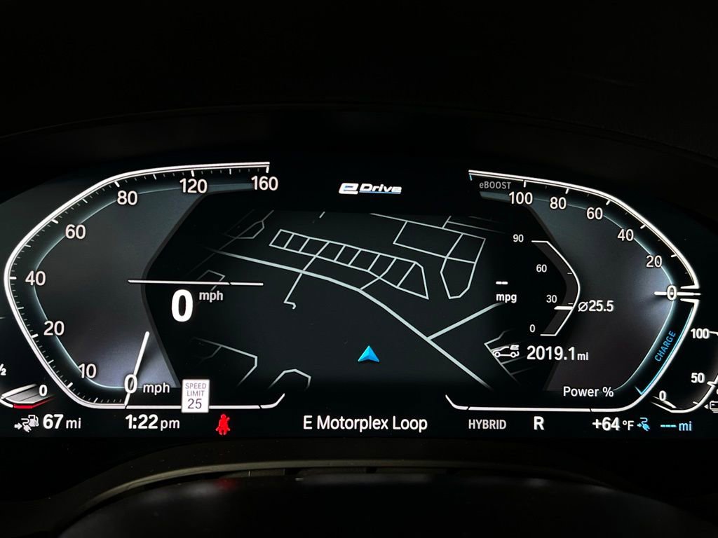 Used 2023 BMW 530e w/ M Sport Package image 13