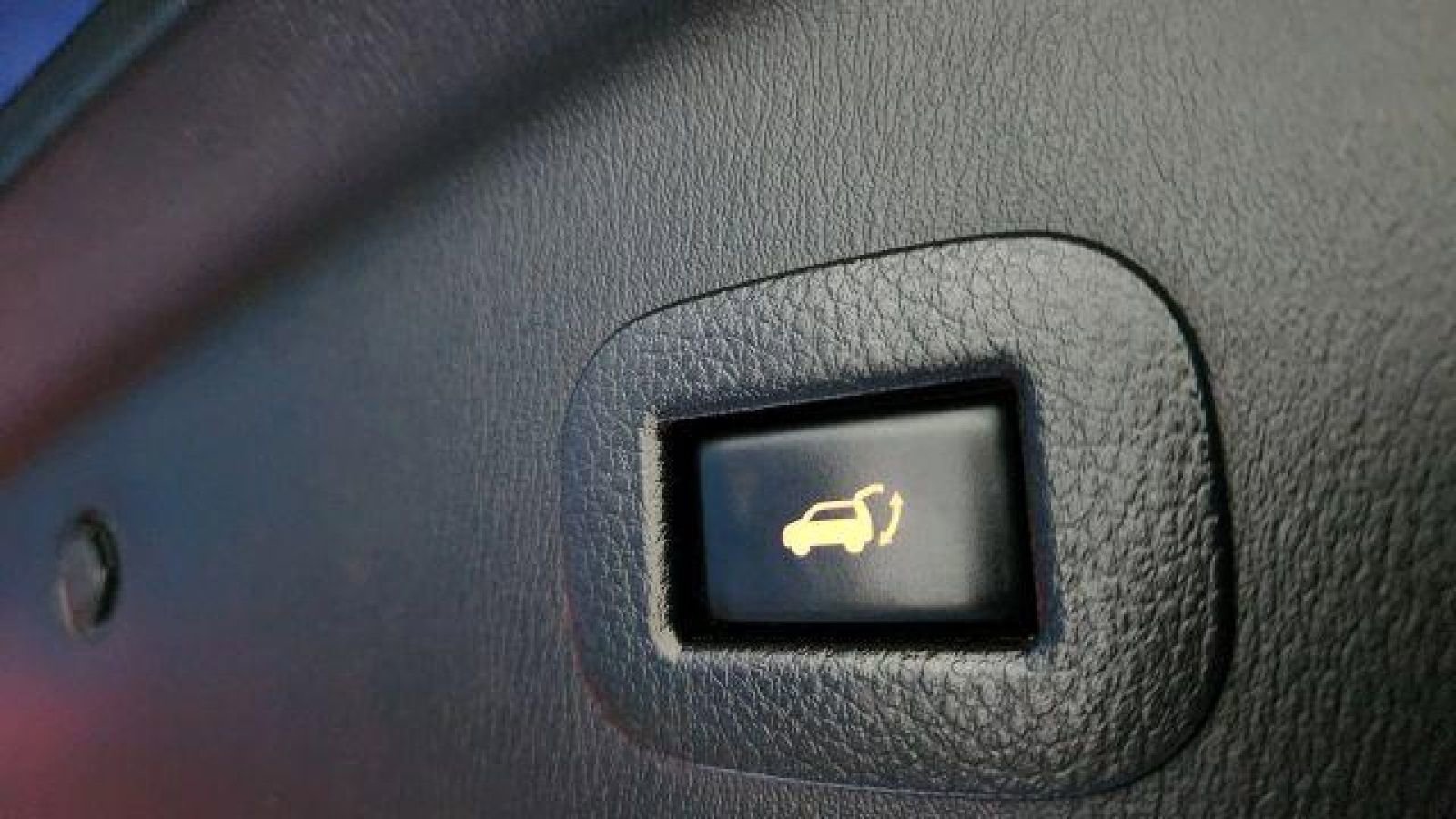 Used 2020 Nissan Armada SV w/ Driver Package image 50