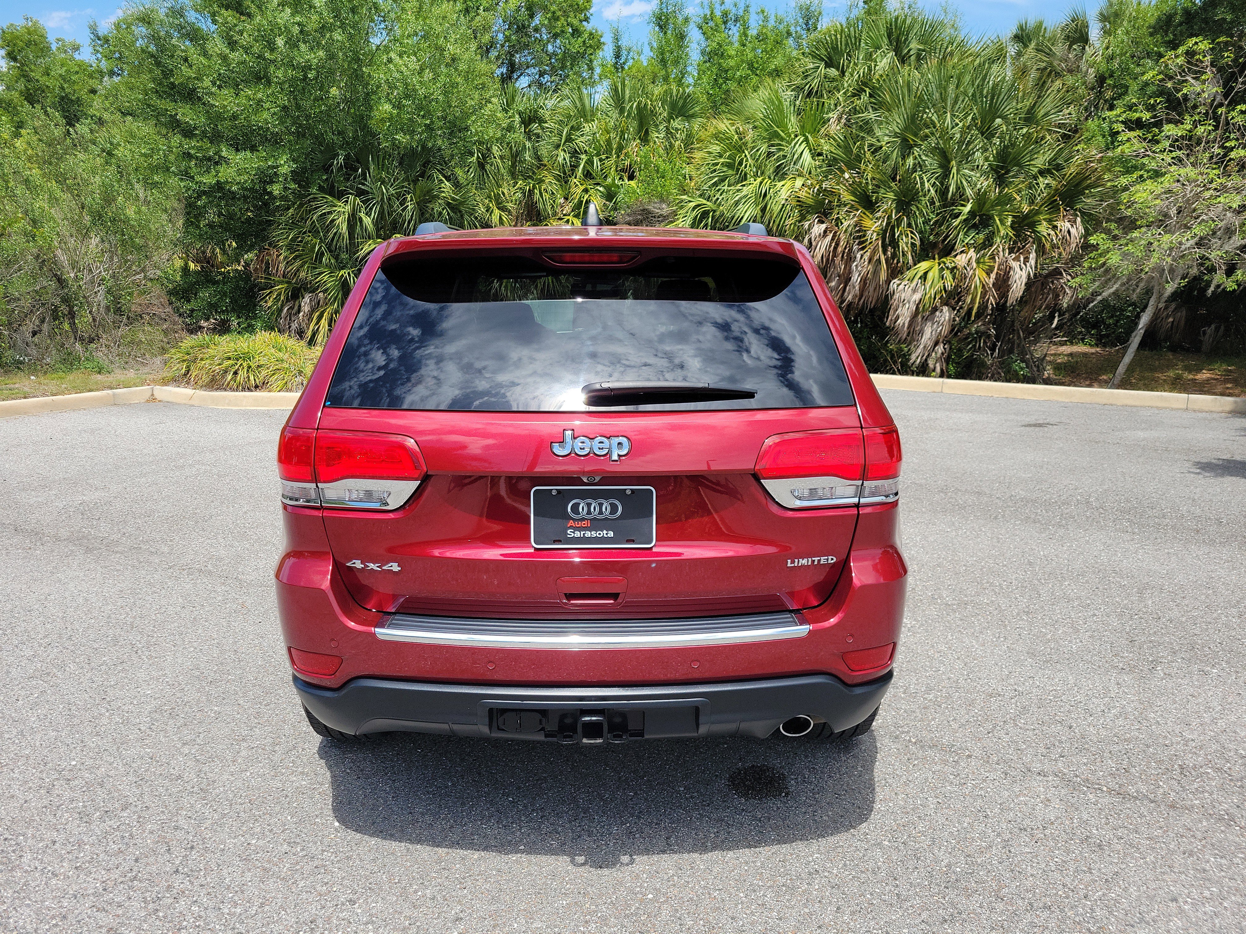Used 2015 Jeep Grand Cherokee Limited AWD/4WD image 5
