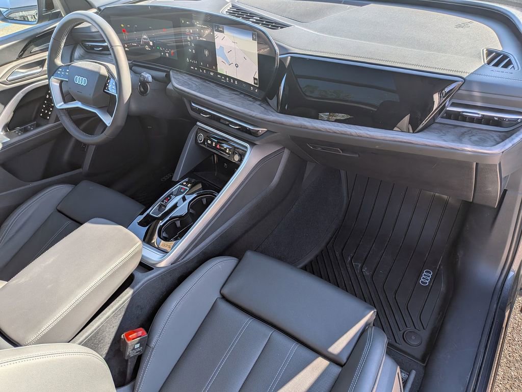Used 2025 Audi Q5 Premium Plus w/ Premium Plus image 36