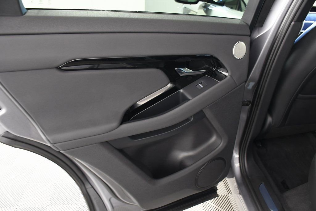 Certified 2025 Land Rover Range Rover Evoque Dynamic SE image 26