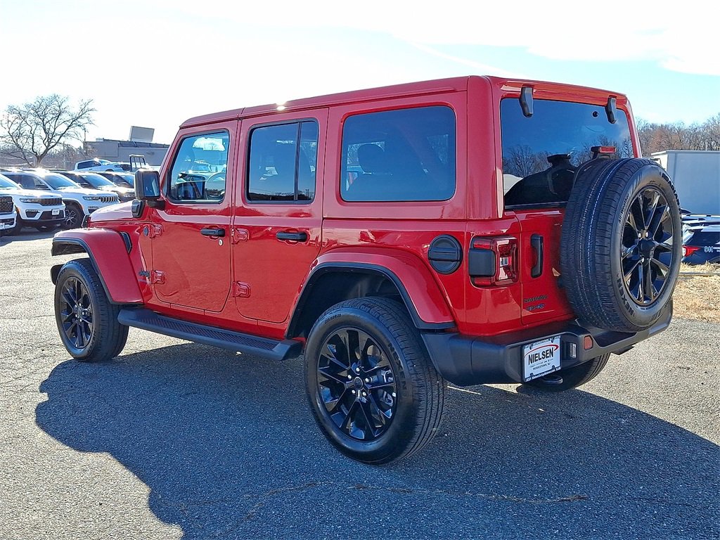 Used 2025 Jeep Wrangler Unlimited Sahara image 22