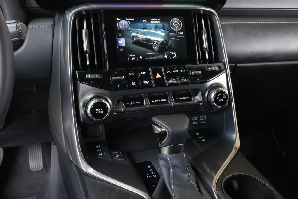 New 2026 Lexus LX 600 4WD w/ Accessory Package (Z1) image 27