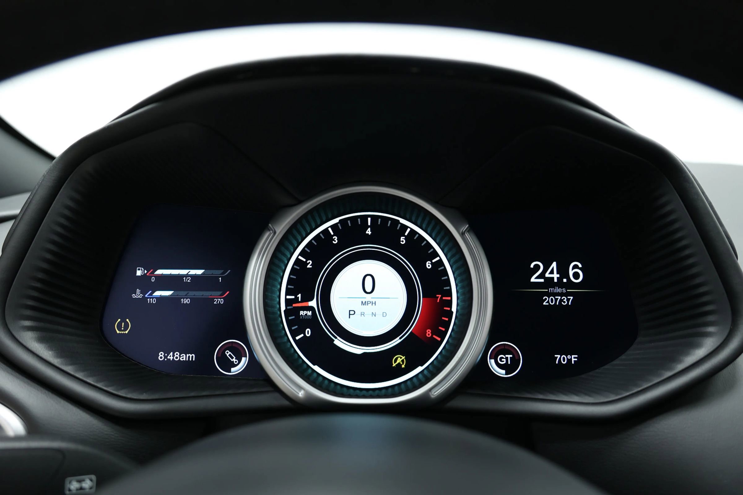 Used 2018 Aston Martin DB11 Coupe image 26