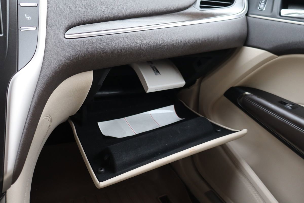 Used 2018 Lincoln MKC Reserve image 37