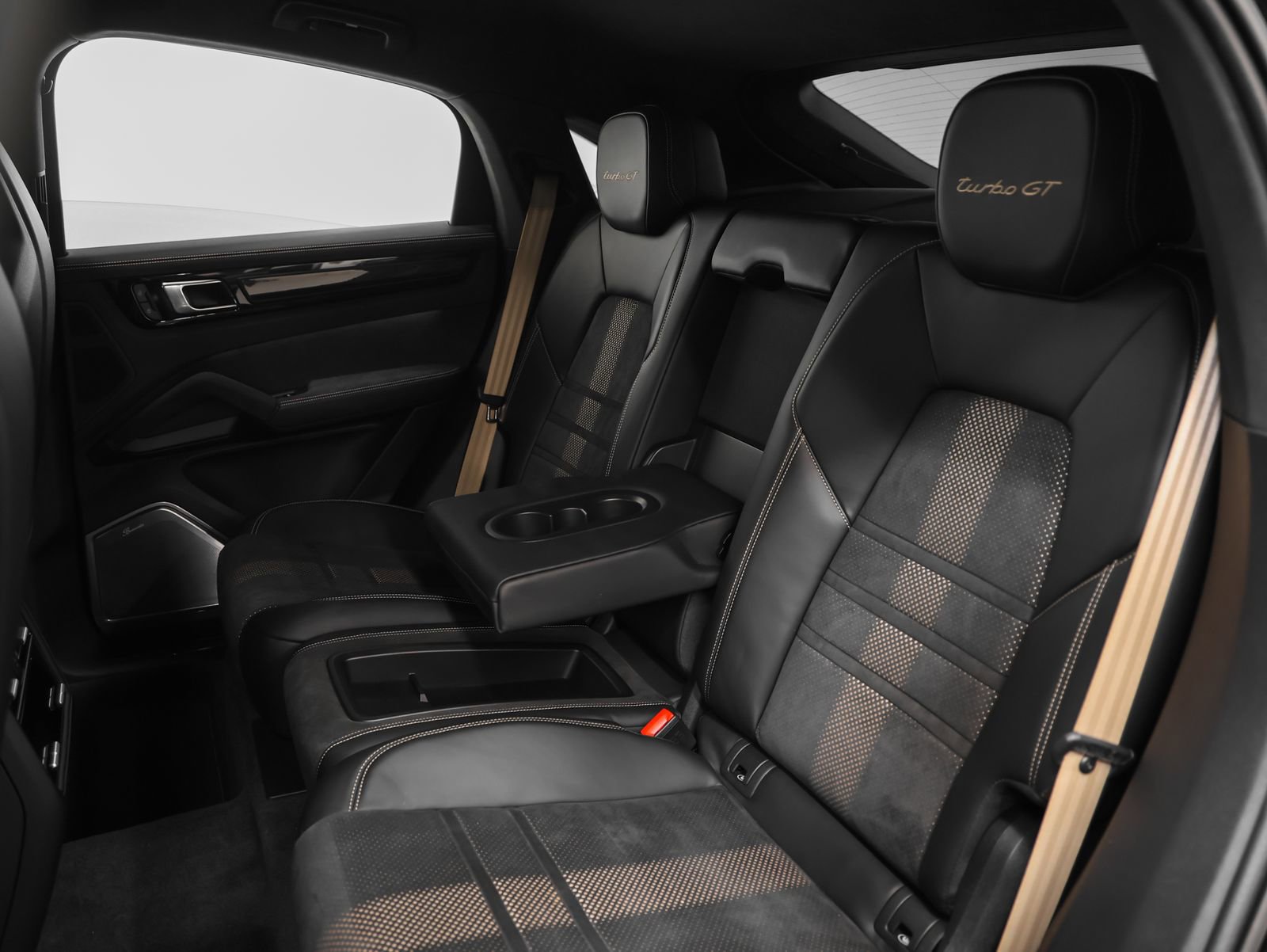 Certified 2022 Porsche Cayenne Turbo GT image 58