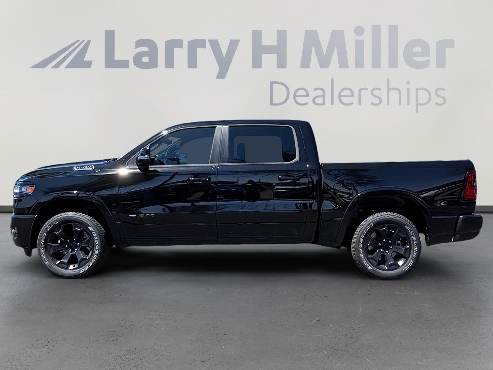 New 2026 RAM 1500 Big Horn AWD/4WD image 2