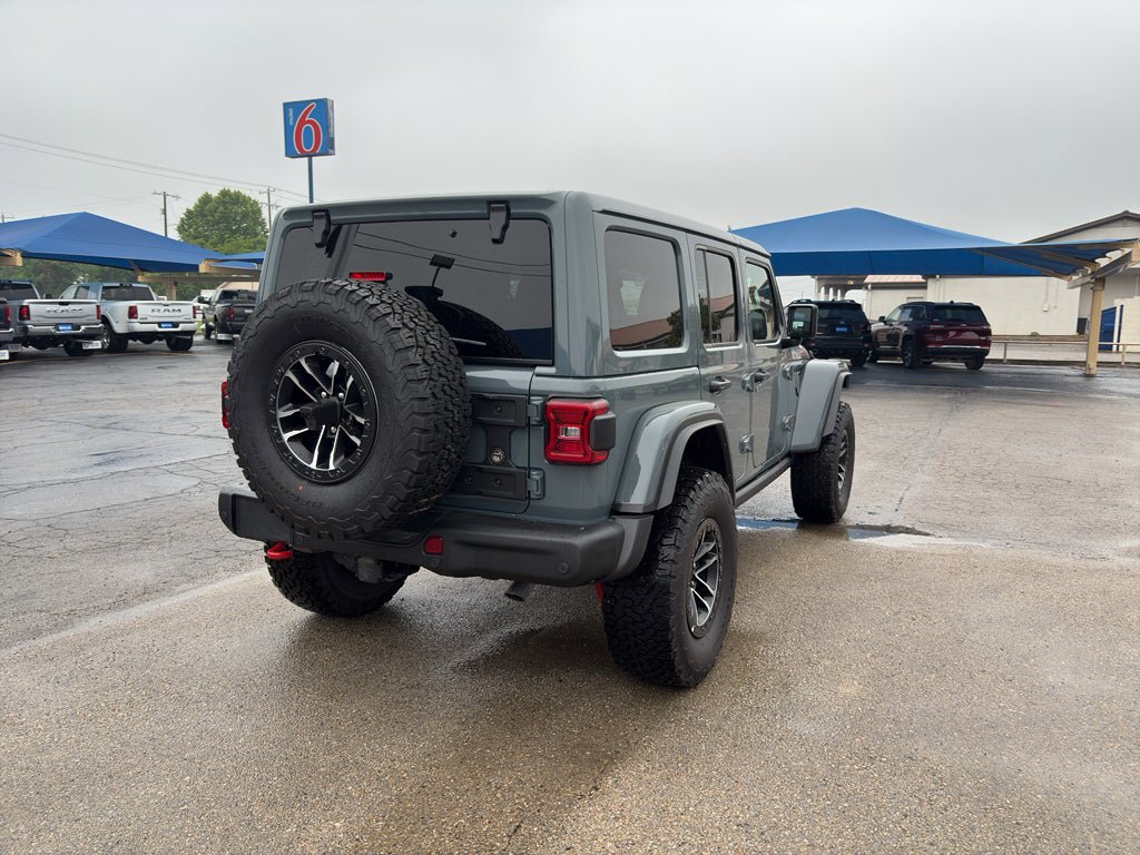 New 2025 Jeep Wrangler Unlimited Rubicon AWD/4WD image 5