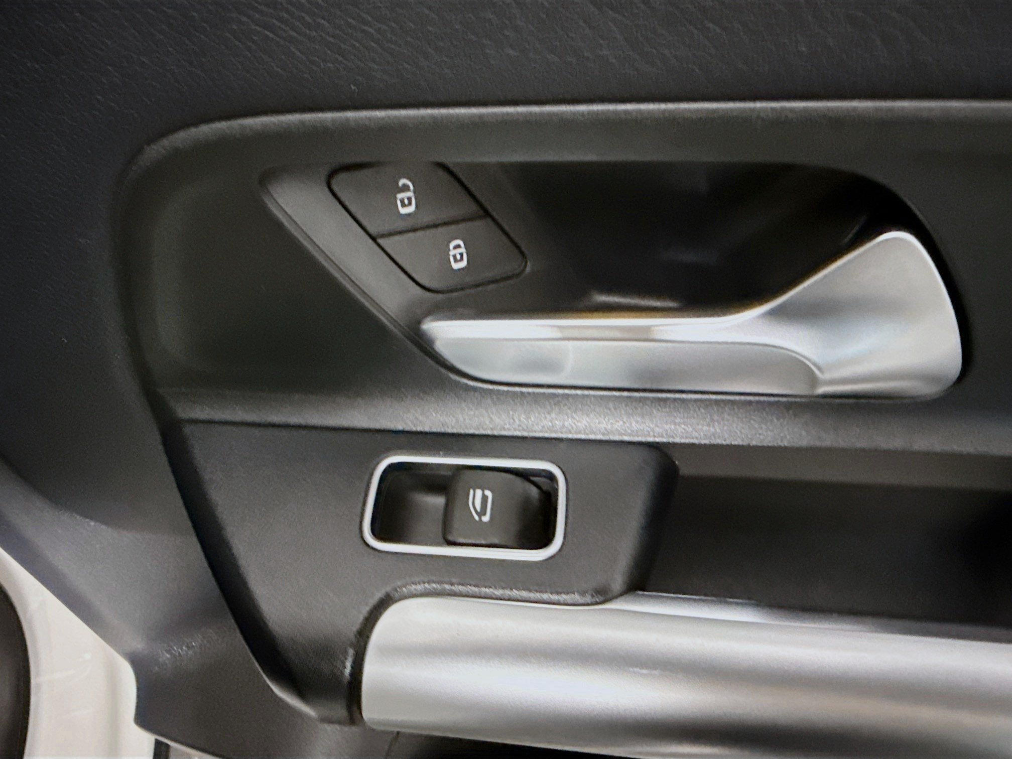 Used 2025 Mercedes-Benz GLA 250 image 31
