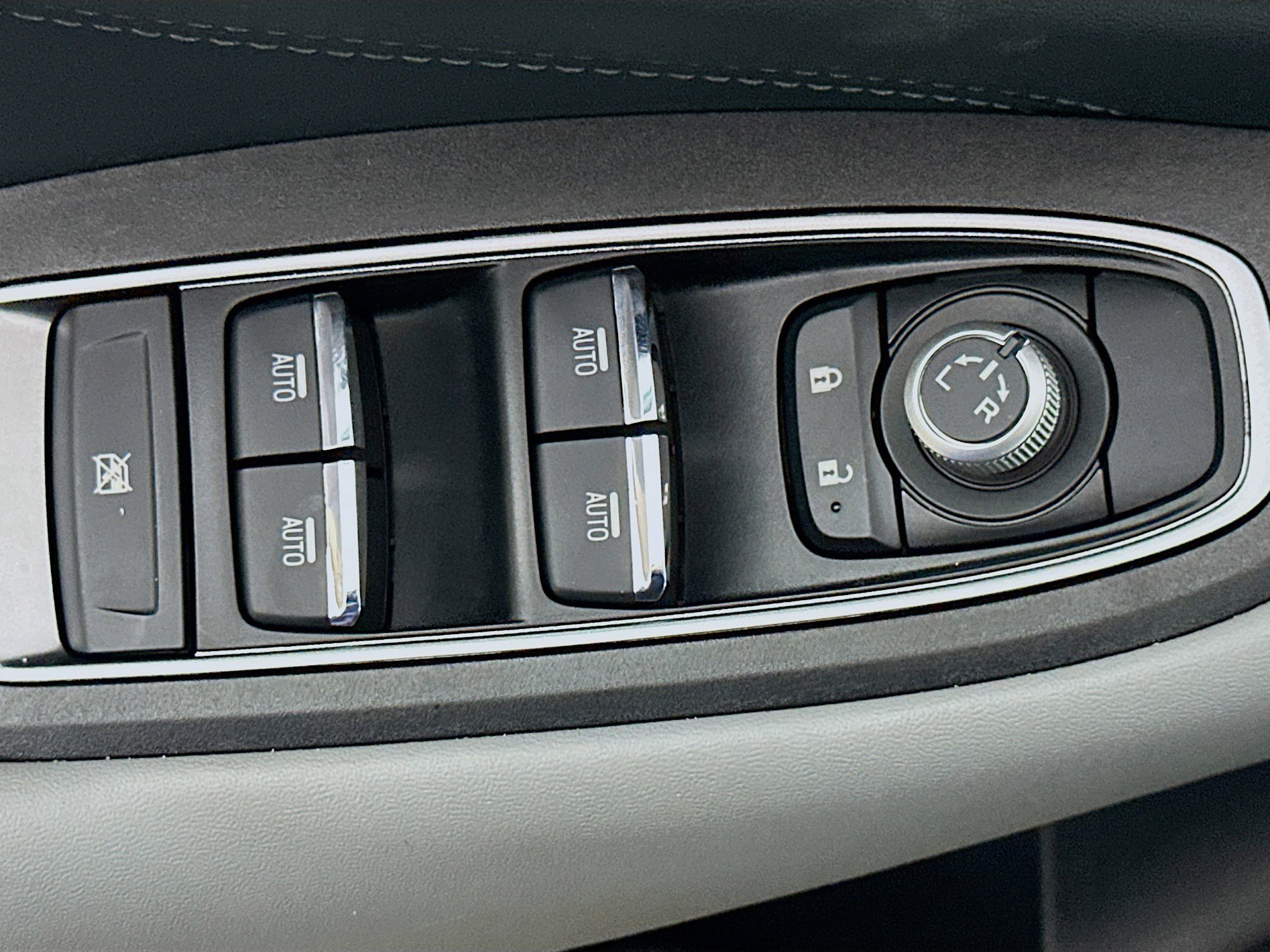 Used 2023 Subaru Outback Limited image 12