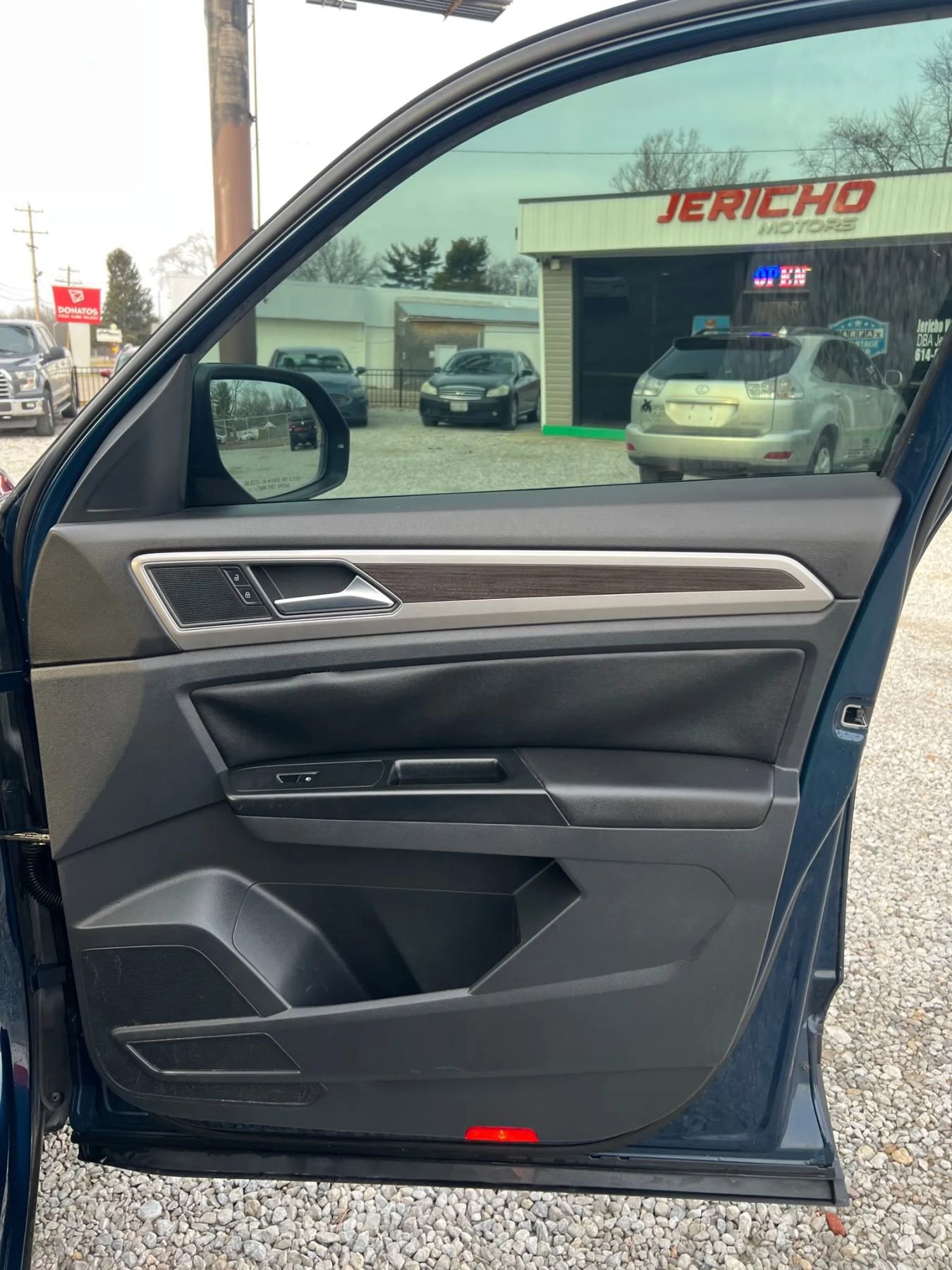 Used 2019 Volkswagen Atlas SE image 18