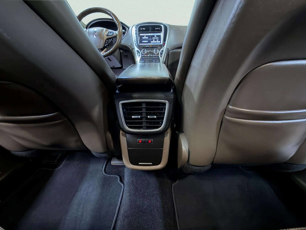 Used 2016 Lincoln MKX Reserve w/ Equipment Group 102A image 25