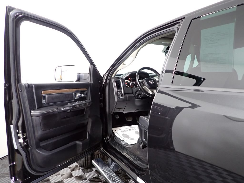 Used 2018 RAM 3500 Laramie AWD/4WD image 19