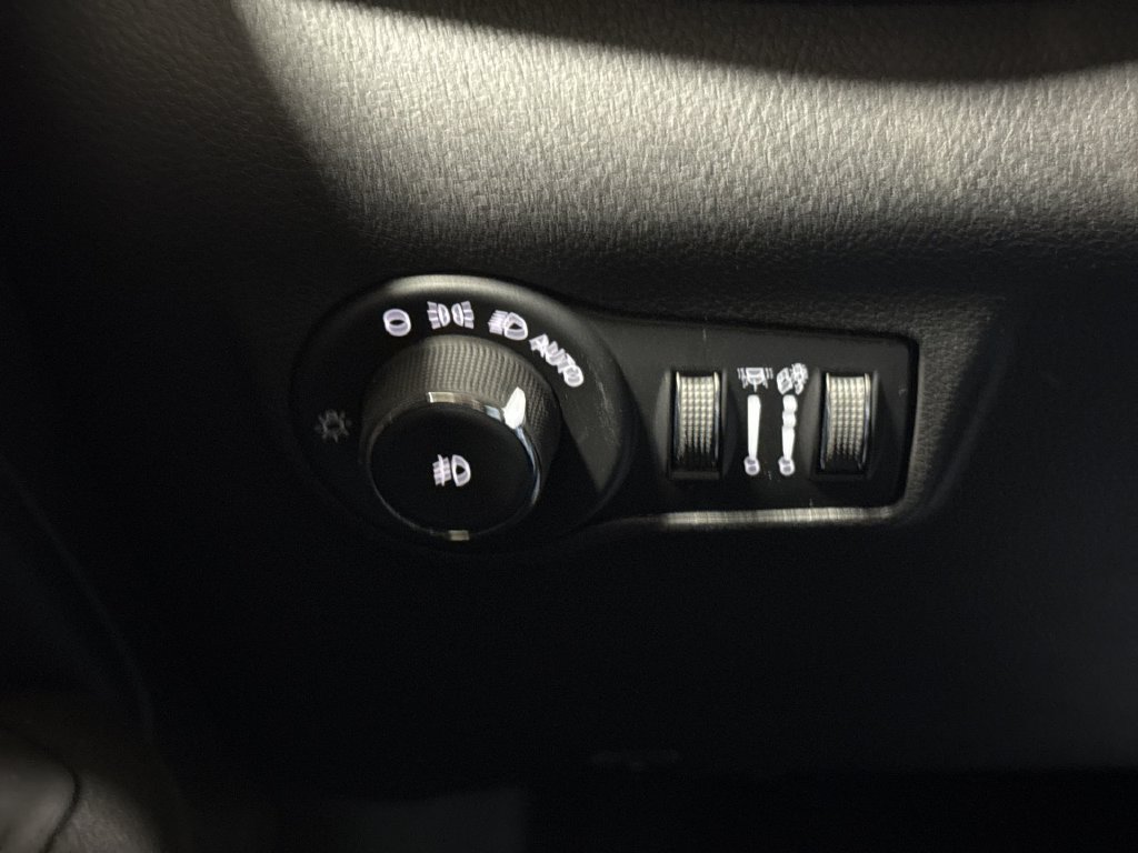 New 2026 Jeep Compass Trailhawk AWD/4WD image 18