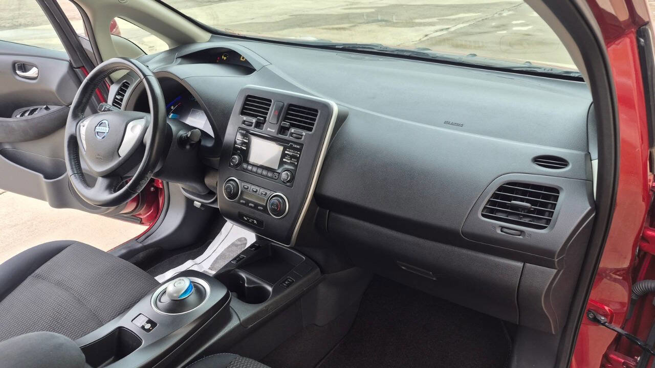 Used 2014 Nissan Leaf S image 57