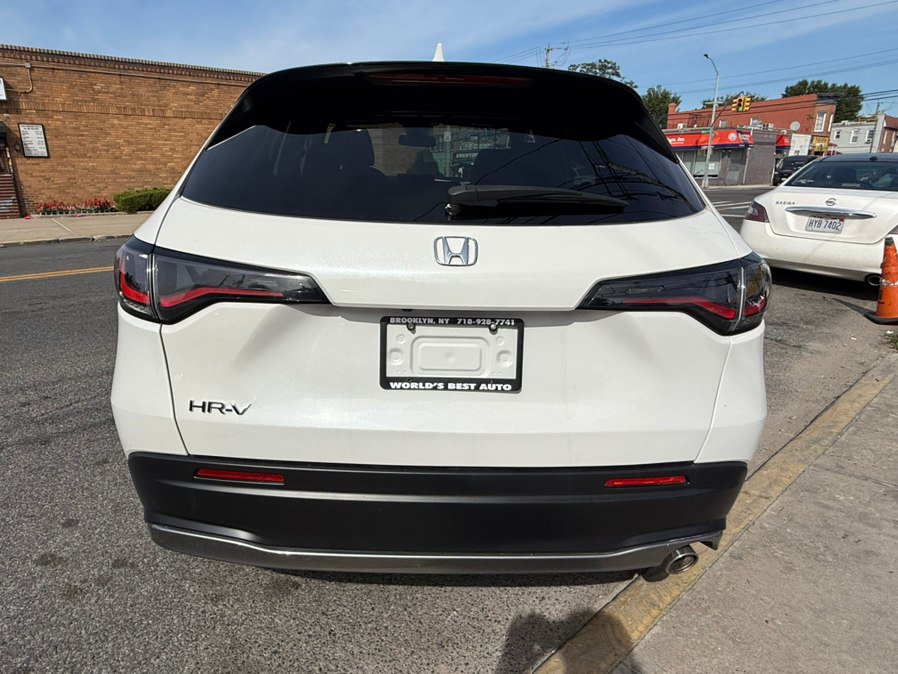 Used 2025 Honda HR-V Sport image 5