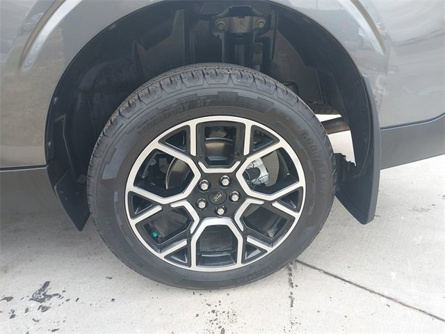 Certified 2025 Ford Maverick Lariat w/ 4K Tow Package image 31