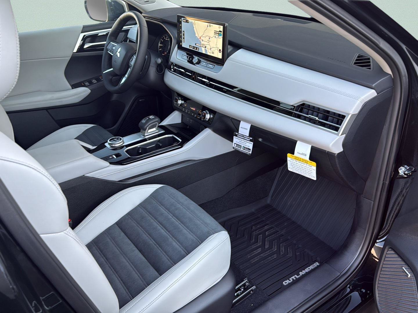 New 2026 Mitsubishi Outlander SE FWD image 22