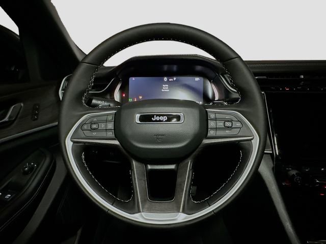 New 2025 Jeep Grand Cherokee Limited w/ Luxury Tech Group II image 7