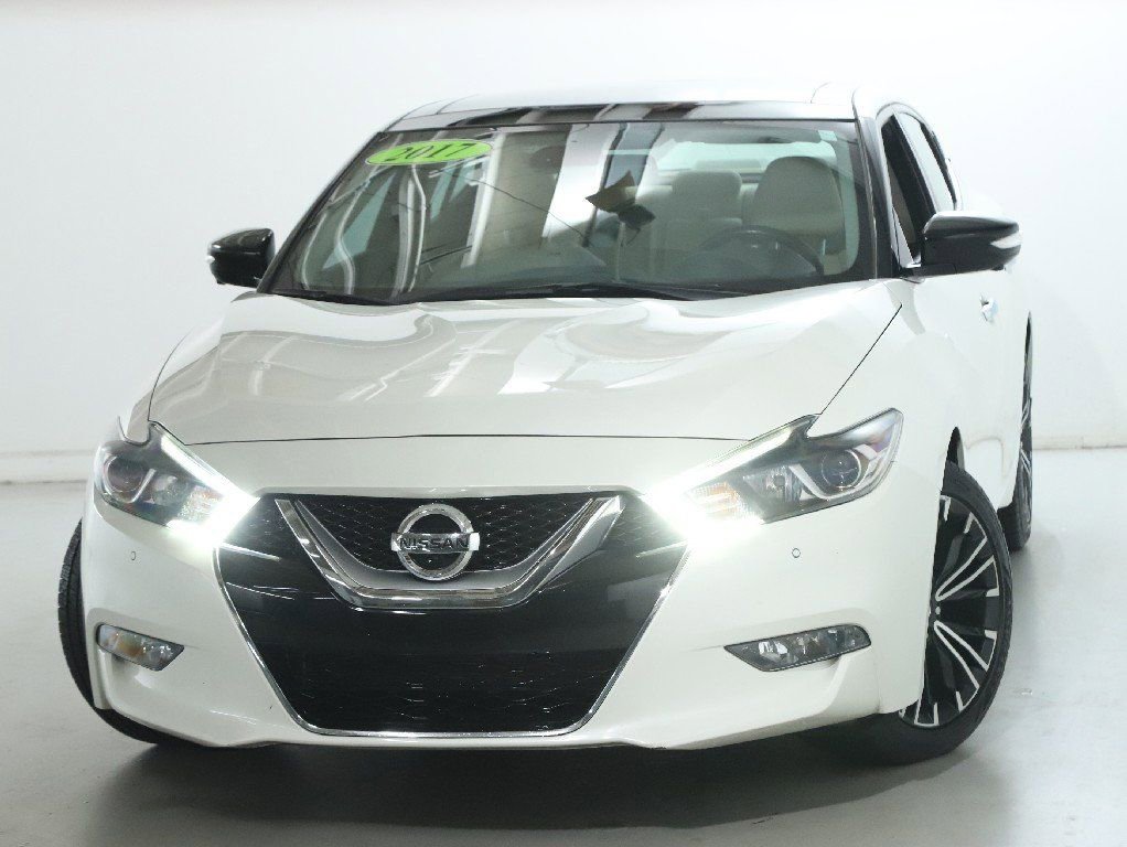 Used 2017 Nissan Maxima Platinum image 3