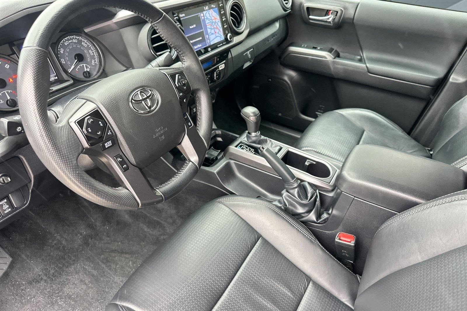 Used 2023 Toyota Tacoma TRD Sport image 4