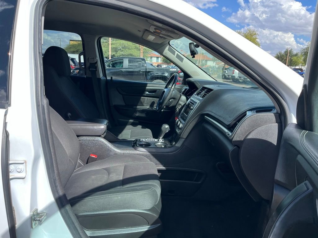 Used 2016 GMC Acadia SLE image 16