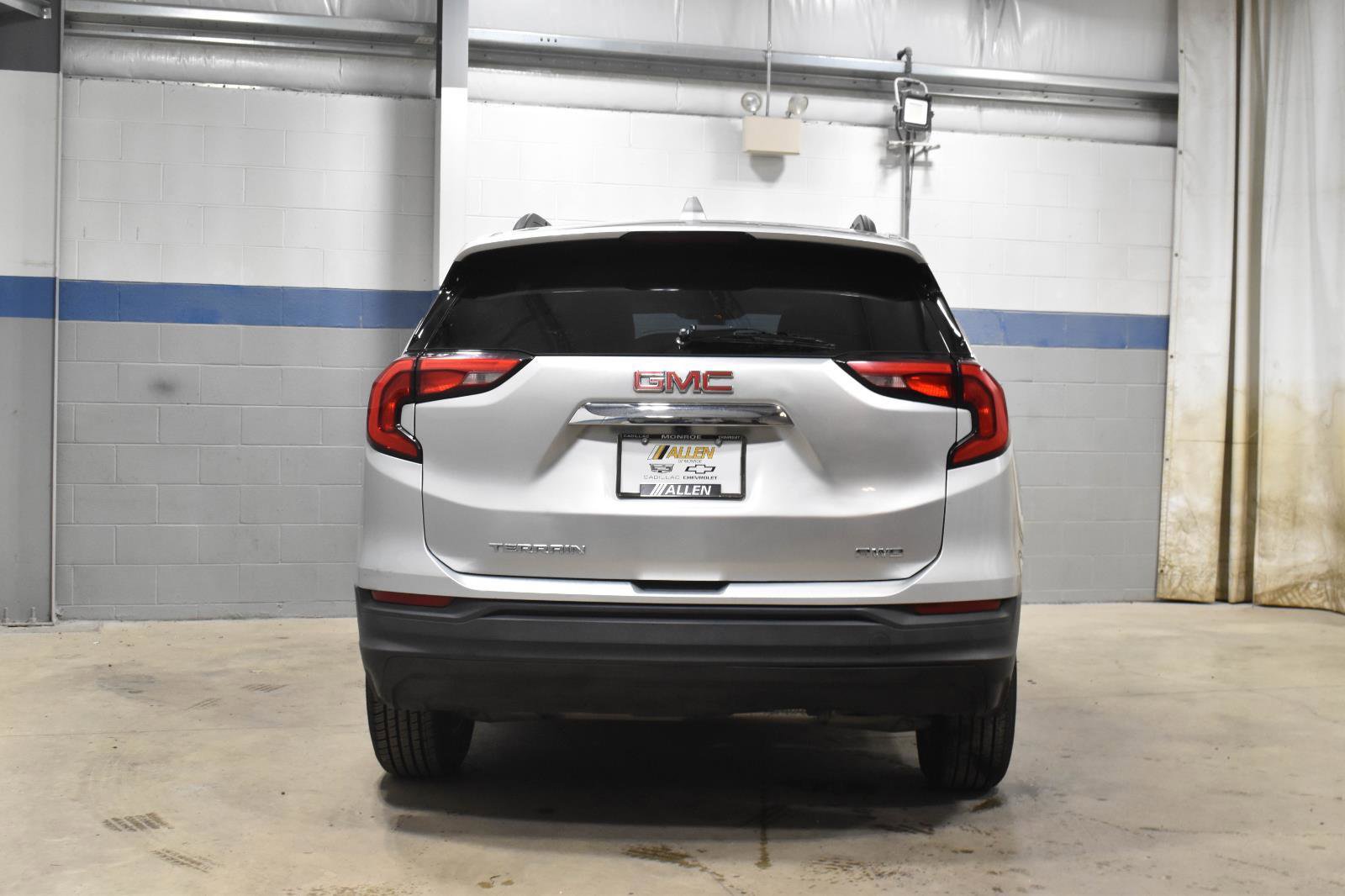 Used 2020 GMC Terrain SLE w/ Driver Convenience Package AWD/4WD image 22