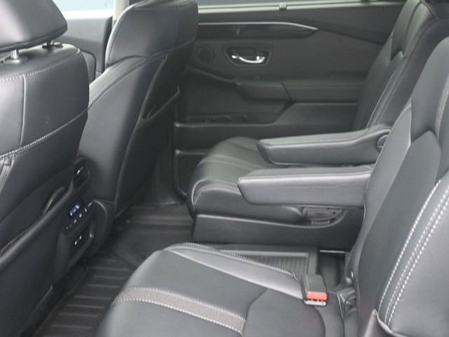 Used 2024 Honda Pilot EX-L image 16