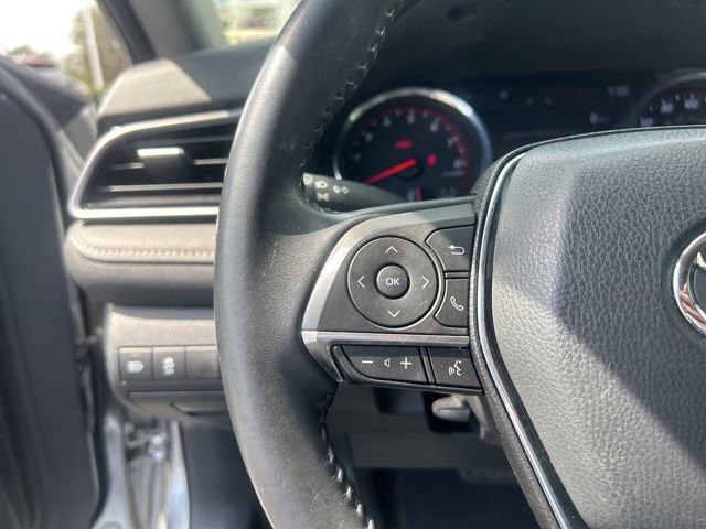 Used 2020 Toyota Camry XSE image 17