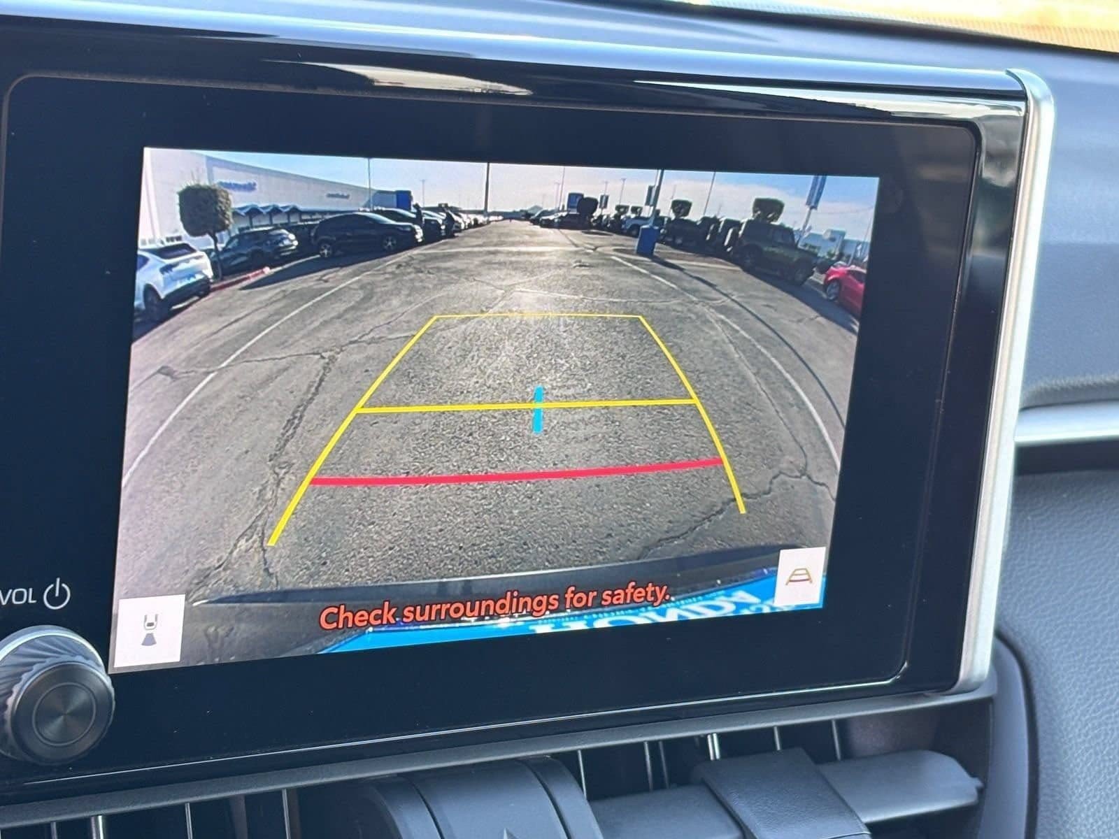 Used 2024 Toyota RAV4 LE FWD image 31