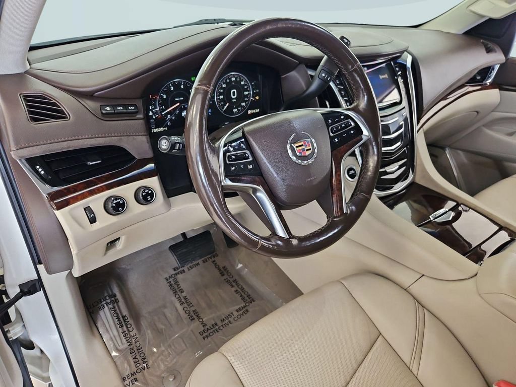 Used 2015 Cadillac Escalade ESV Premium AWD/4WD image 13
