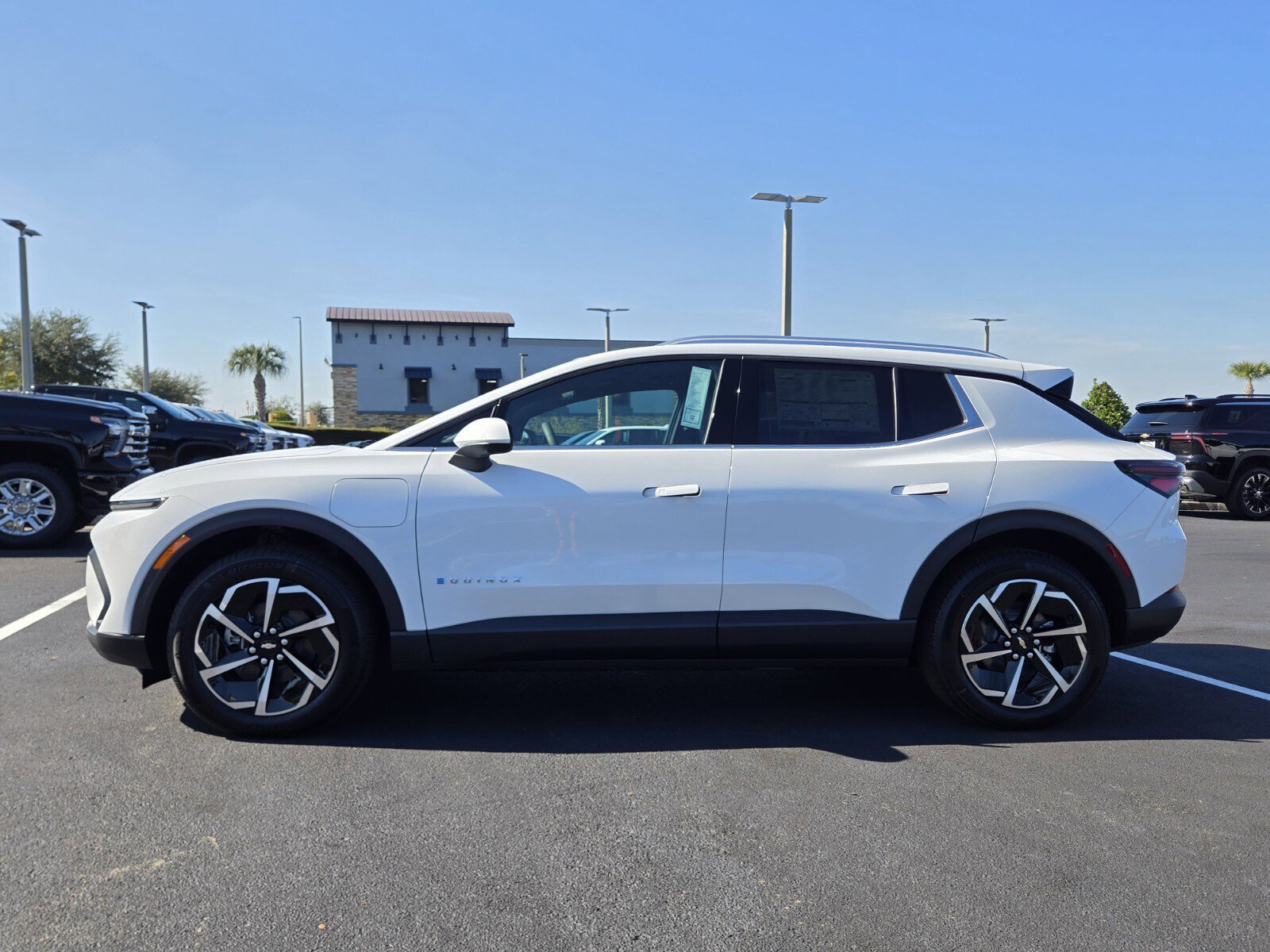 New 2026 Chevrolet Equinox EV LT image 3