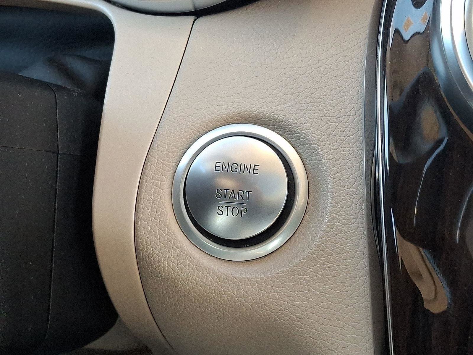 Used 2019 Mercedes-Benz GLC 300 4MATIC image 25