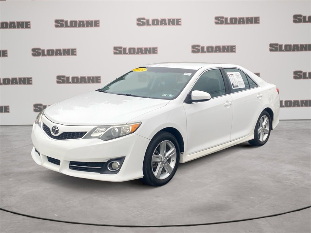 Used 2014 Toyota Camry SE