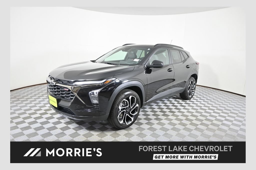 Used 2026 Chevrolet Trax RS w/ Driver Confidence Package FWD image 1