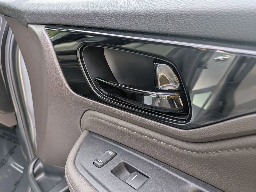 Used 2024 Honda Odyssey Touring image 32