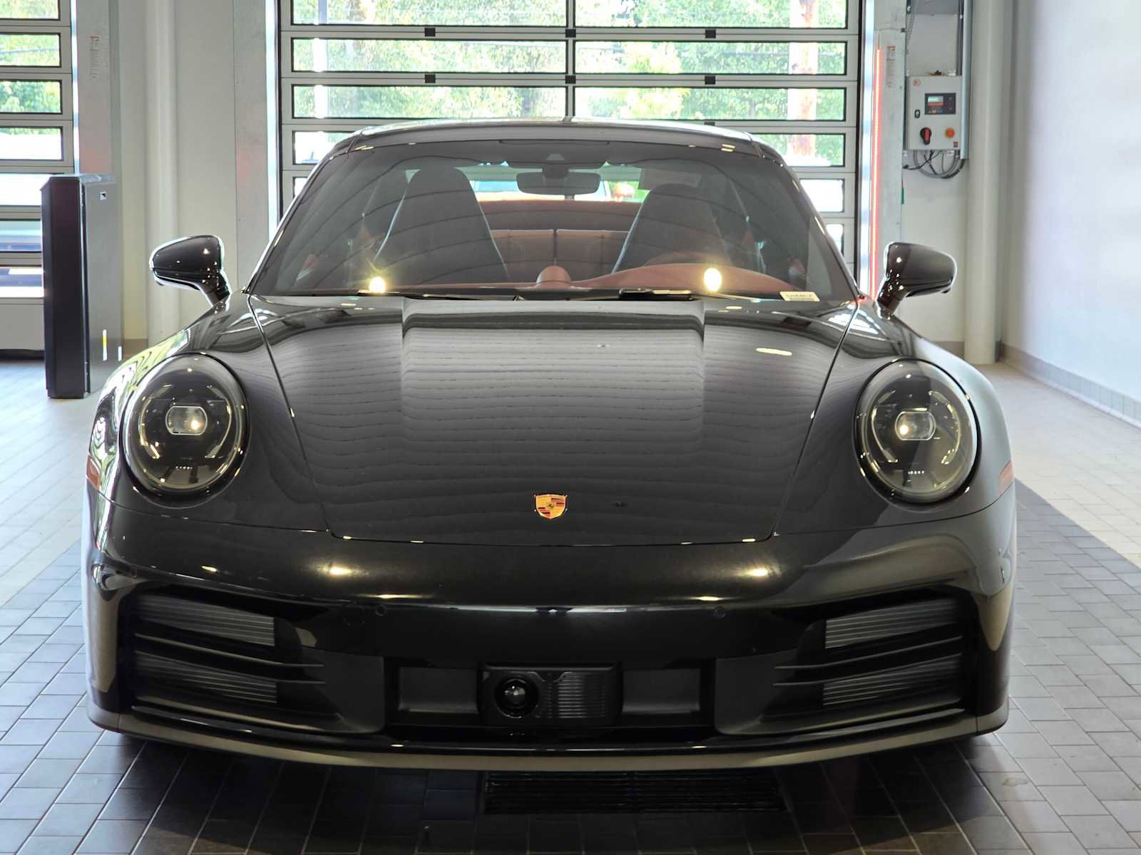 Used 2025 Porsche 911 Carrera image 8
