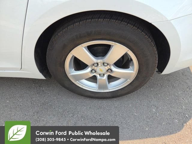 Used 2014 Chevrolet Cruze LS FWD image 14