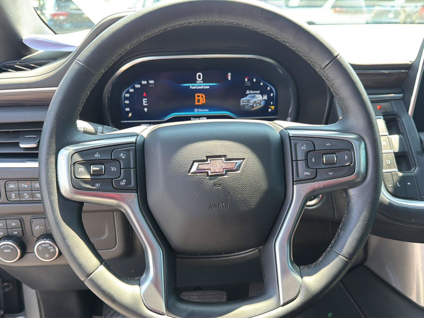 Used 2023 Chevrolet Tahoe Z71 w/ Luxury Package AWD/4WD image 22